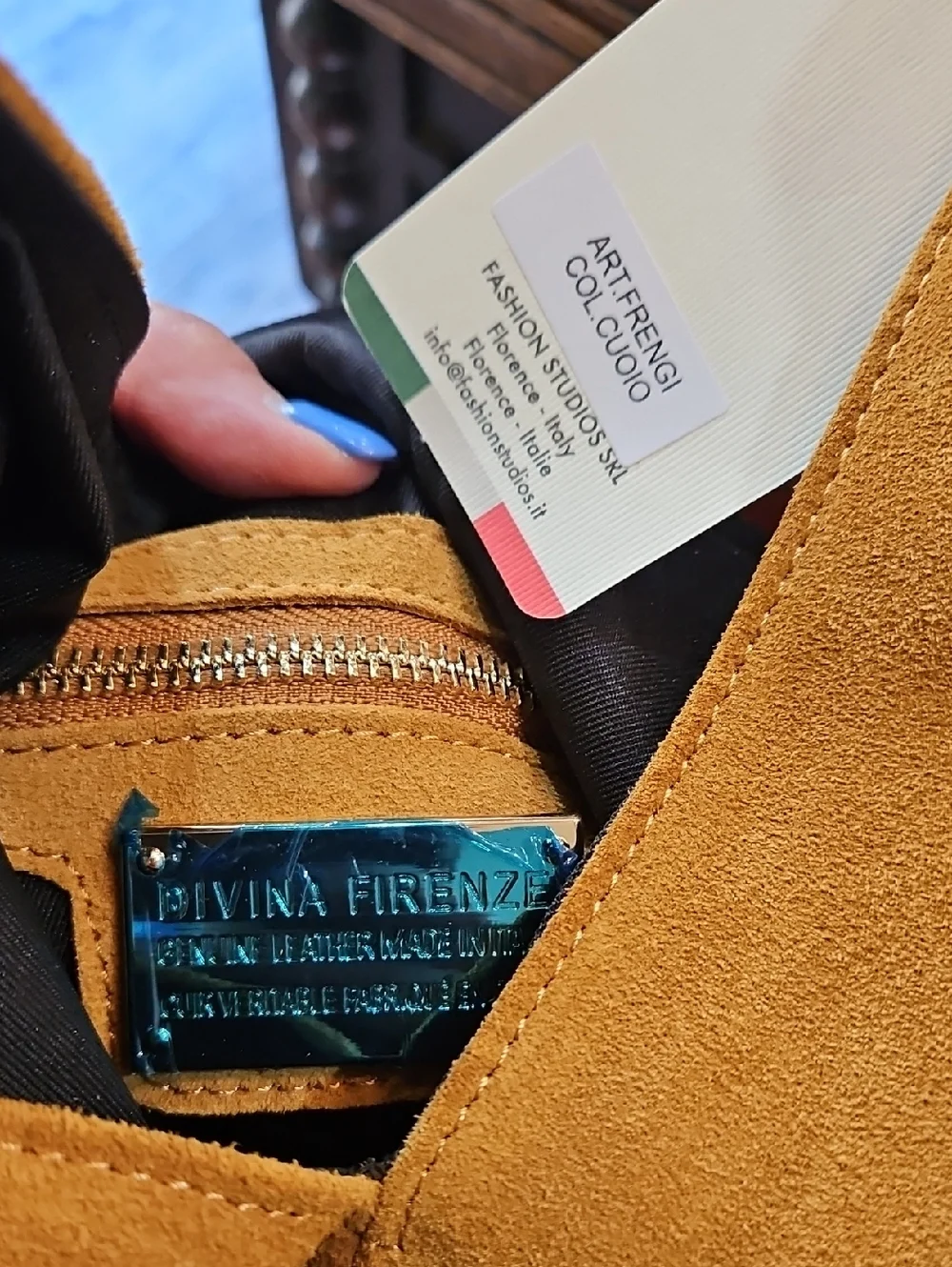 NWT Divina Firenza Caramel  Italian Suede Fringe Shoulder Bag Made In Italy - Picture 10 of 11